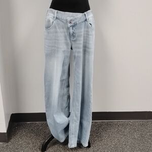 HALARA Flex Asymmetric Women's Low Rise Jean , Sz S. Baggy Leg, Light Azure